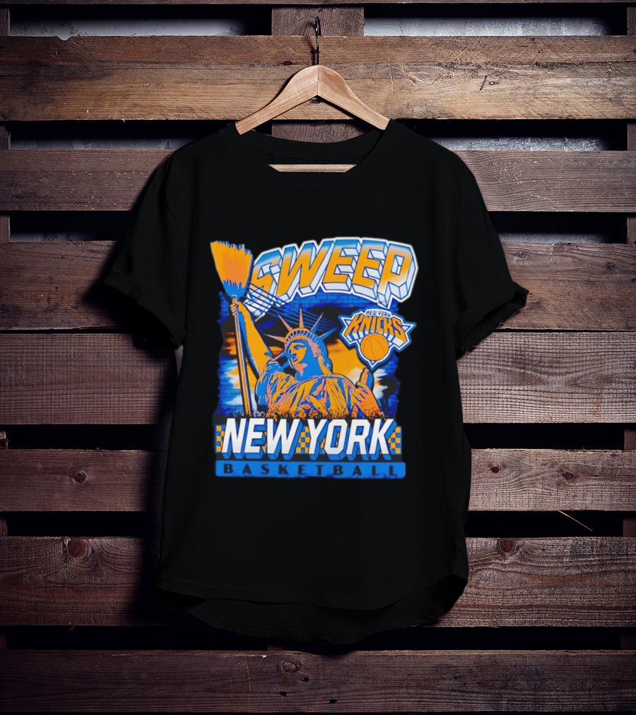 Sweep New York Knicks Basketball Statue Of Liberty T-Shirt