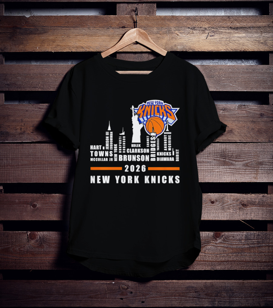 New York Knicks 2026 Team Roster Skyline Statue Of Liberty T-Shirt