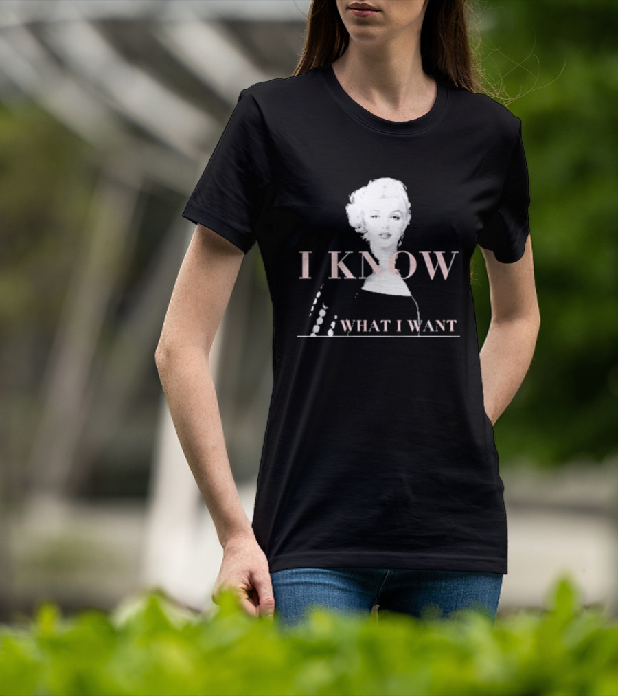 Marilyn Monroe I Know What I Want Oversized Fleece T-Shirt