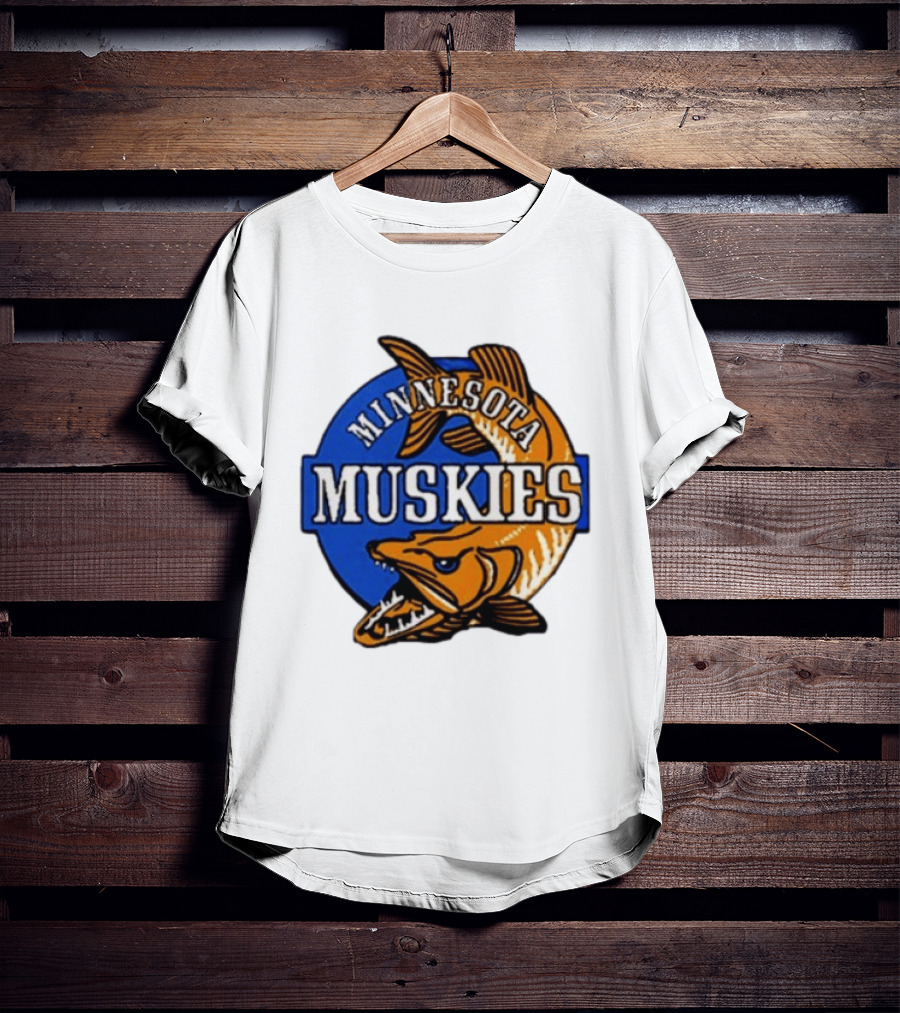 Minnesota Muskies Fishing Muskie T-Shirt