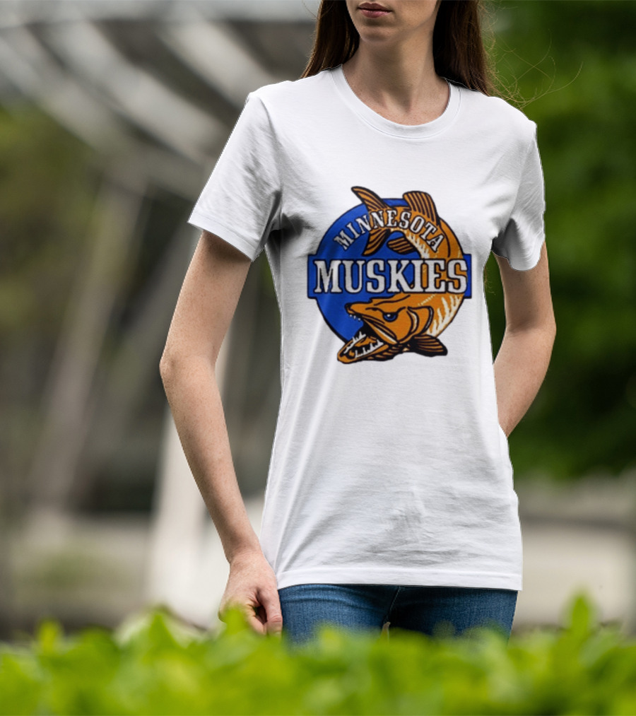 Minnesota Muskies Fishing Muskie T-Shirt