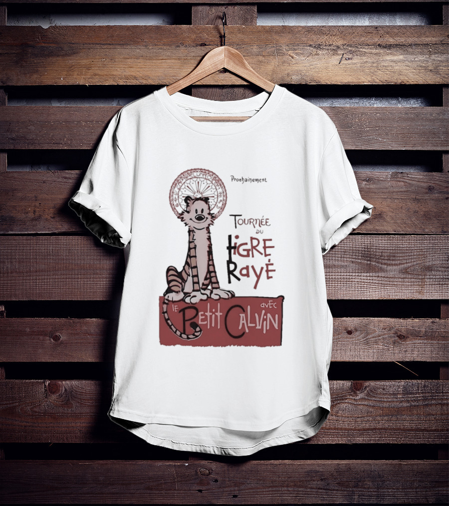 Tournée Du Tigre Raye Le Petit Calvin Avec Hobbes T-Shirt