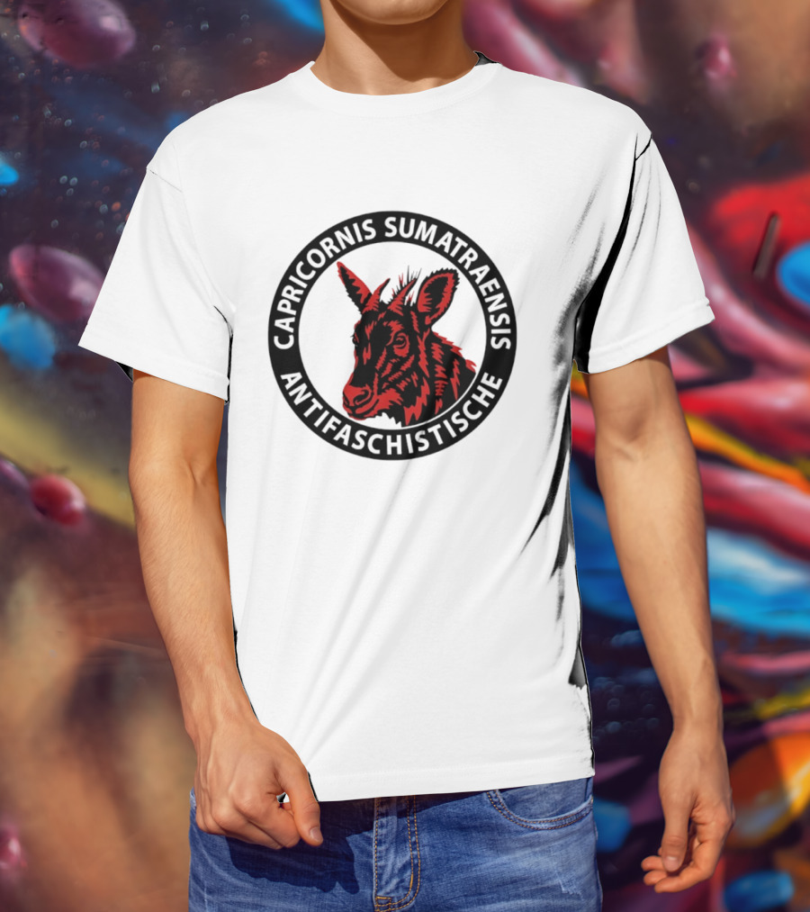 Capricornis Sumatraensis Antifaschistische Red Goat T-Shirt