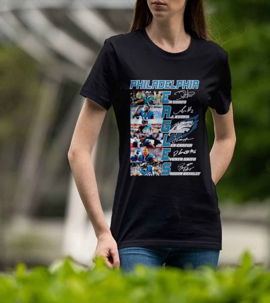 Philadelphia Eagles Jalen Hurts AJ Brown Dallas Goedert Jalen Carter DeVonta Smith Saquon Barkley Signatures Team T-Shirt
