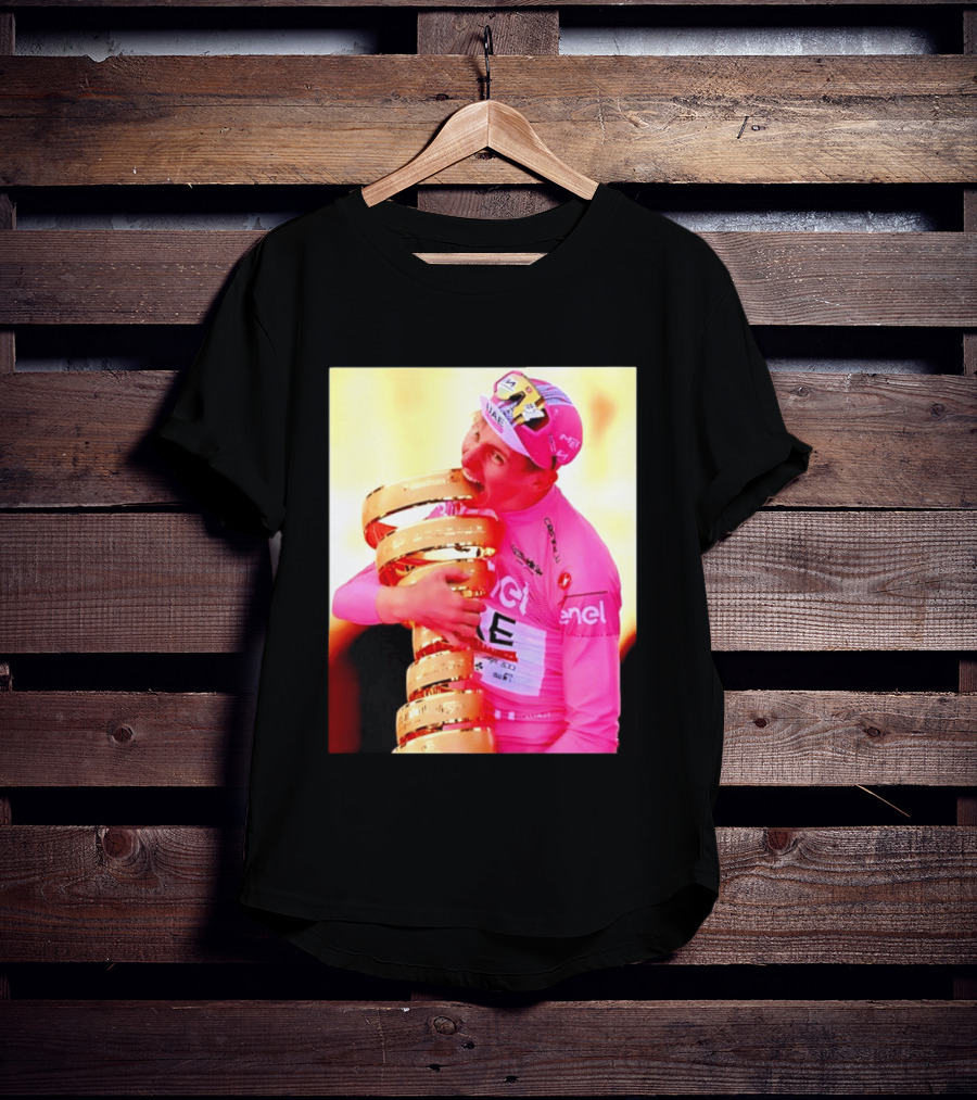 Tadej Pogacar 2024 Giro D'Italia Trophy Celebration In Pink Jersey T-Shirt