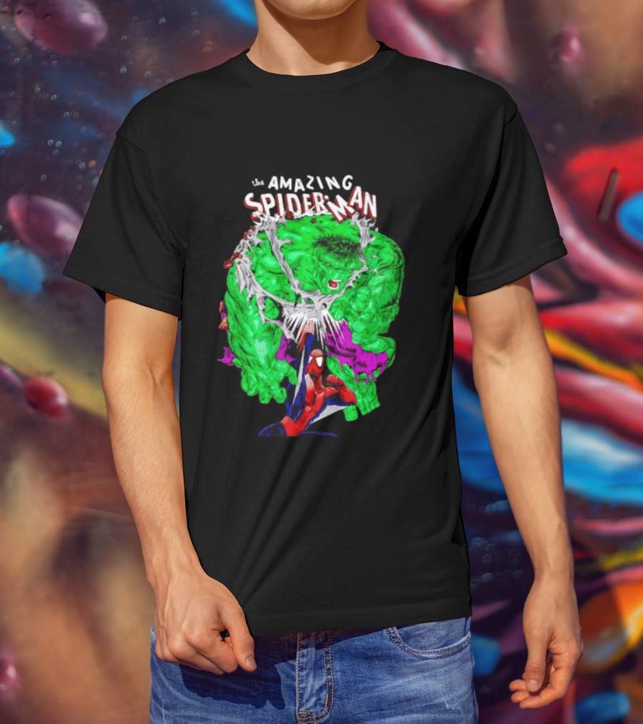 The Amazing Spider Man The Incredible Hulk Comic Style Showdown T-Shirt