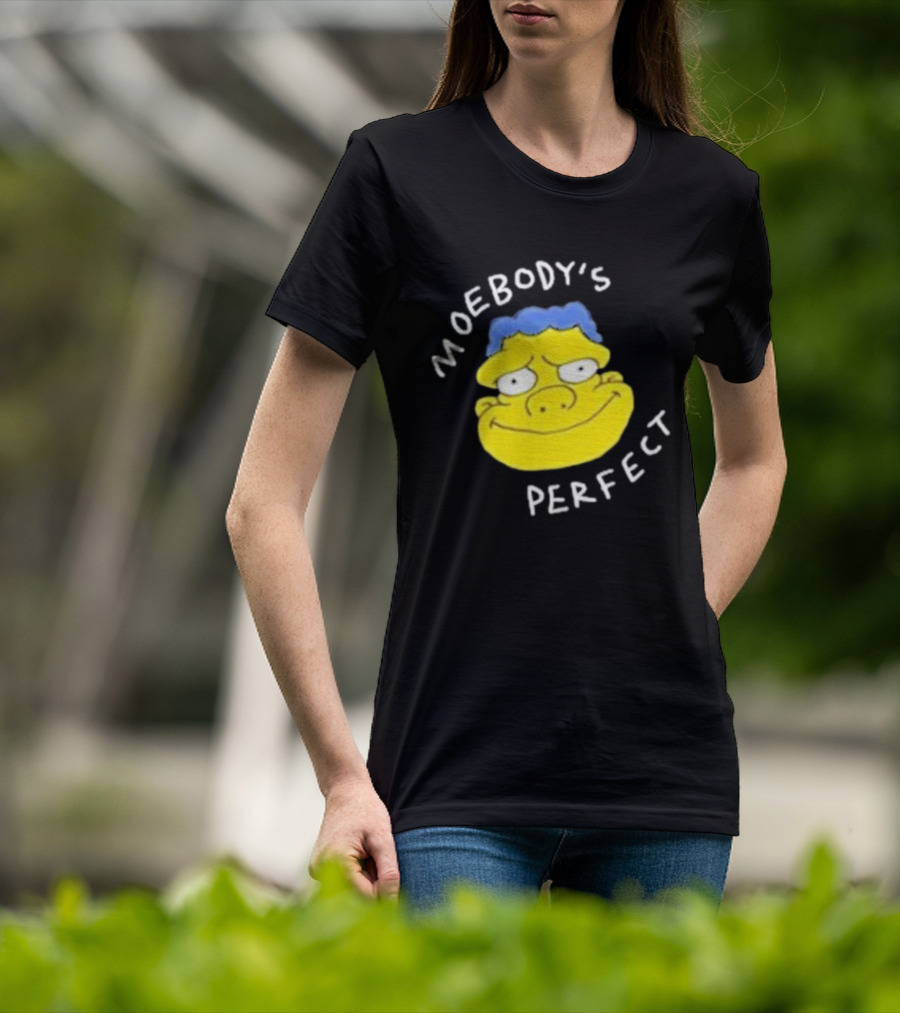 Moebody's Perfect Yellow Cartoon Face With Blue Hair Smirk T-Shirt