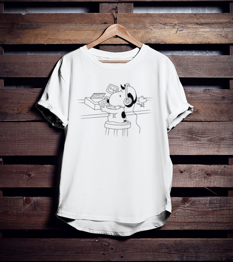 Snoopy And Woodstock Headphones Music Listening Scene T-Shirt