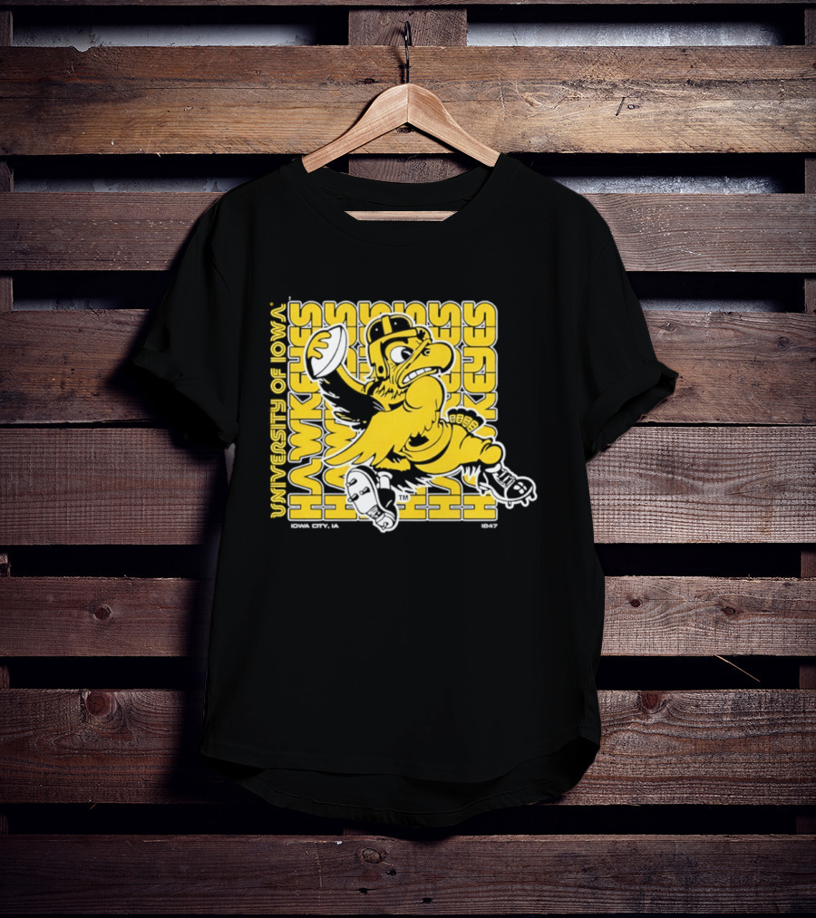 University Of Iowa Hawkeyes Mascot Iowa City Retro 1847 T-Shirt
