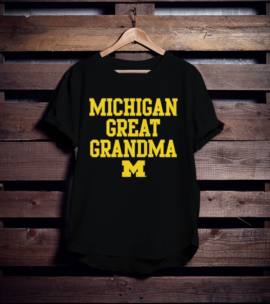 Michigan Wolverines Great Grandma M 2026 NCAA Family Sports Fan Gear T-Shirt