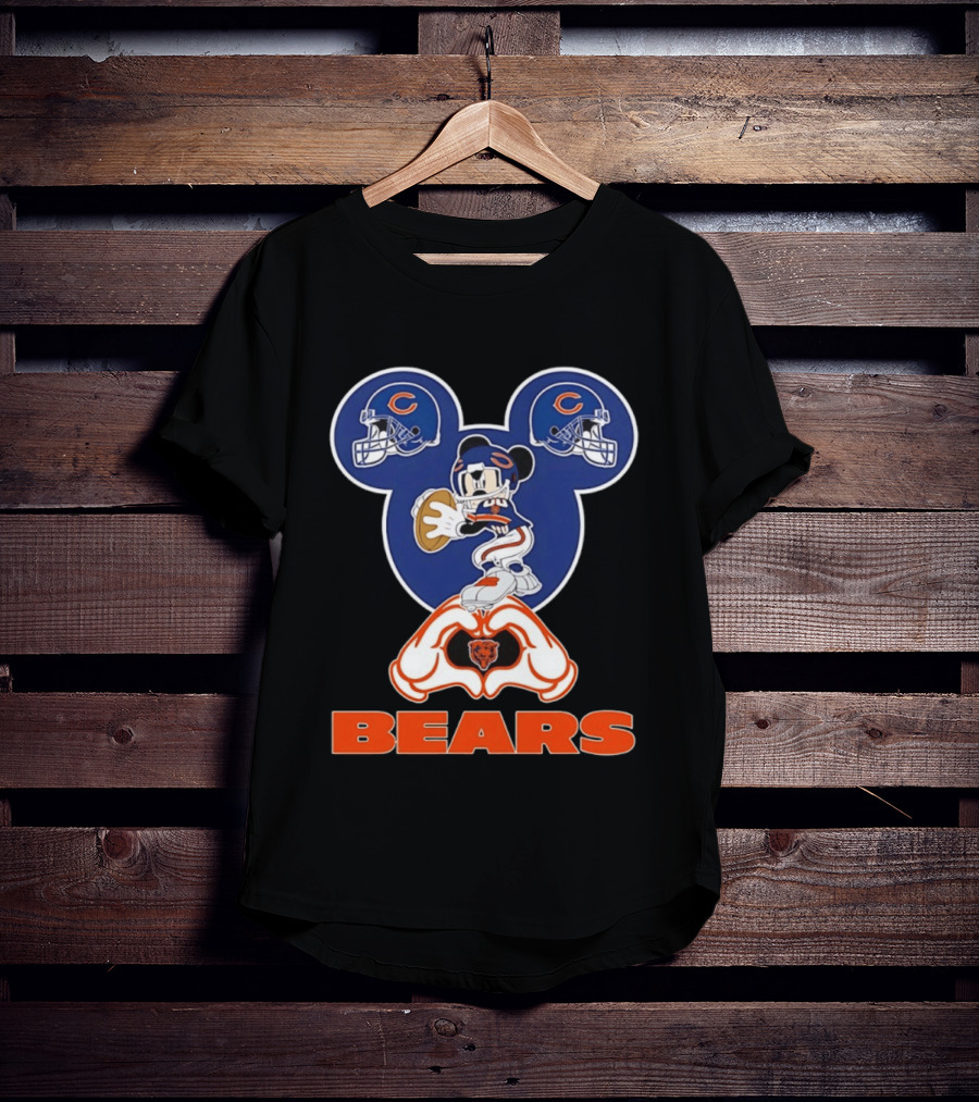 Mickey Mouse Chicago Bears Football Collaboration Bears T-Shirt