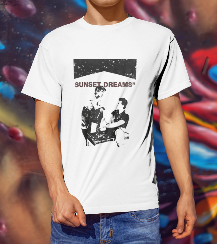 SUNSET DREAMS Streetwear T-Shirt
