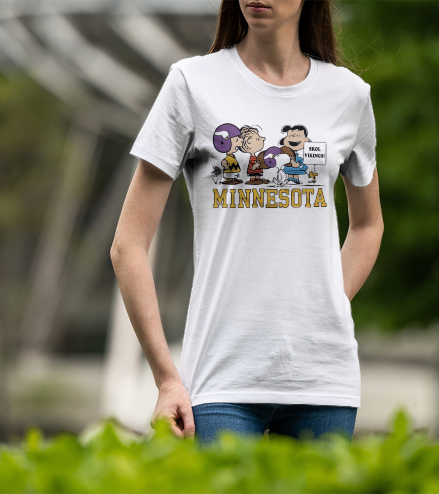 Minnesota Vikings Peanuts Skol Vikings Linus Lucy Woodstock Charlie Brown T-Shirt