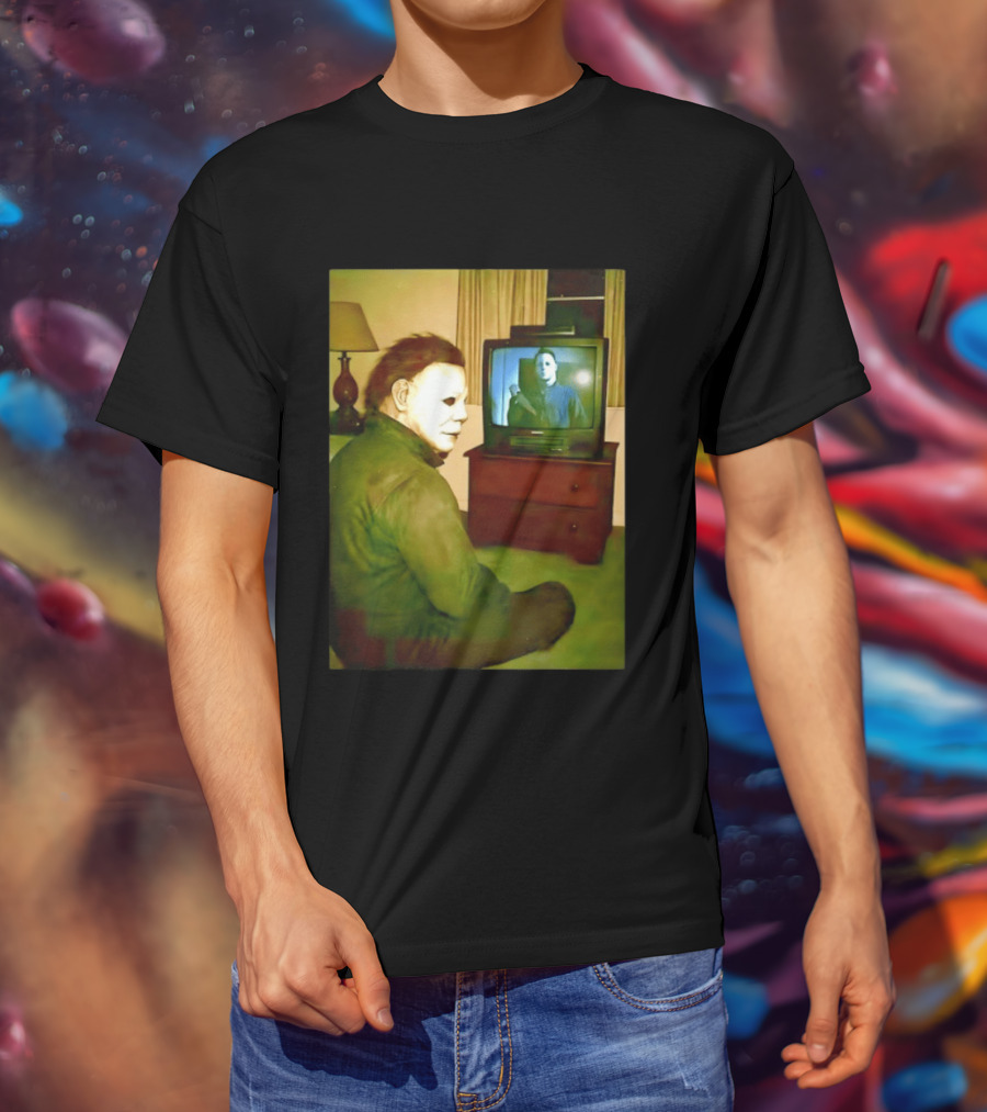 Michael Myers Ing Himself On TV Halloween Scene T-Shirt