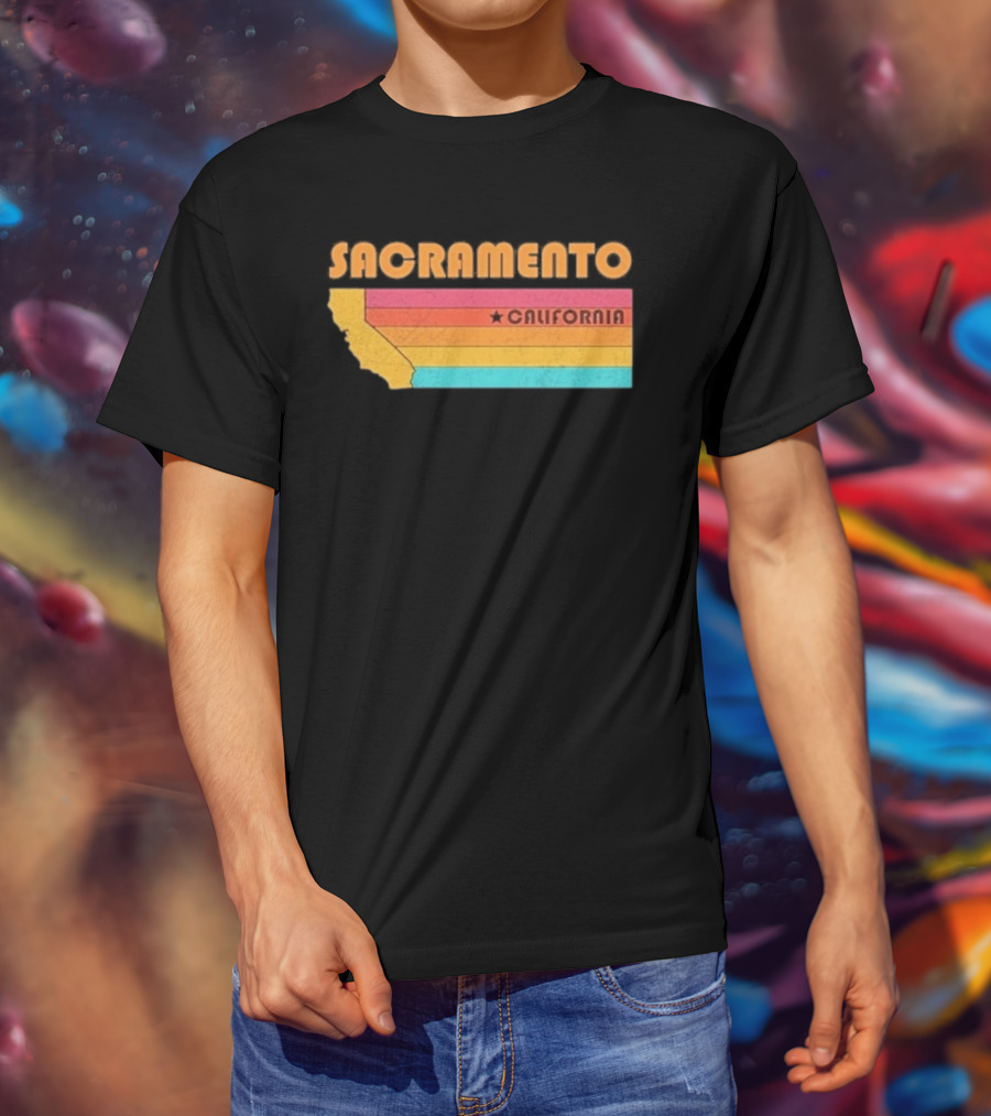 Sacramento California Retro Map Souvenir T-Shirt