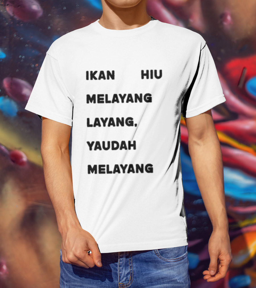 Ikan Hiu Melayang Layang Yaudah Melayang Floating Shark Trend T-Shirt