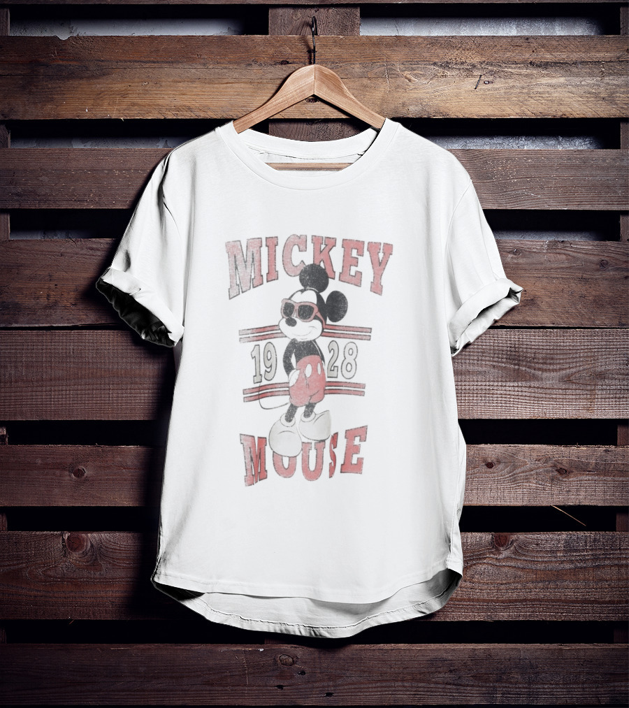 Mickey Mouse 1928 Vintage Red Sunglasses T-Shirt