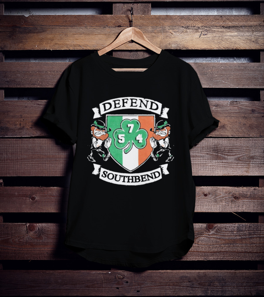 Notre Dame Defend Southbend 754 Shamrock Emblem With Fighting Leprechauns T-Shirt