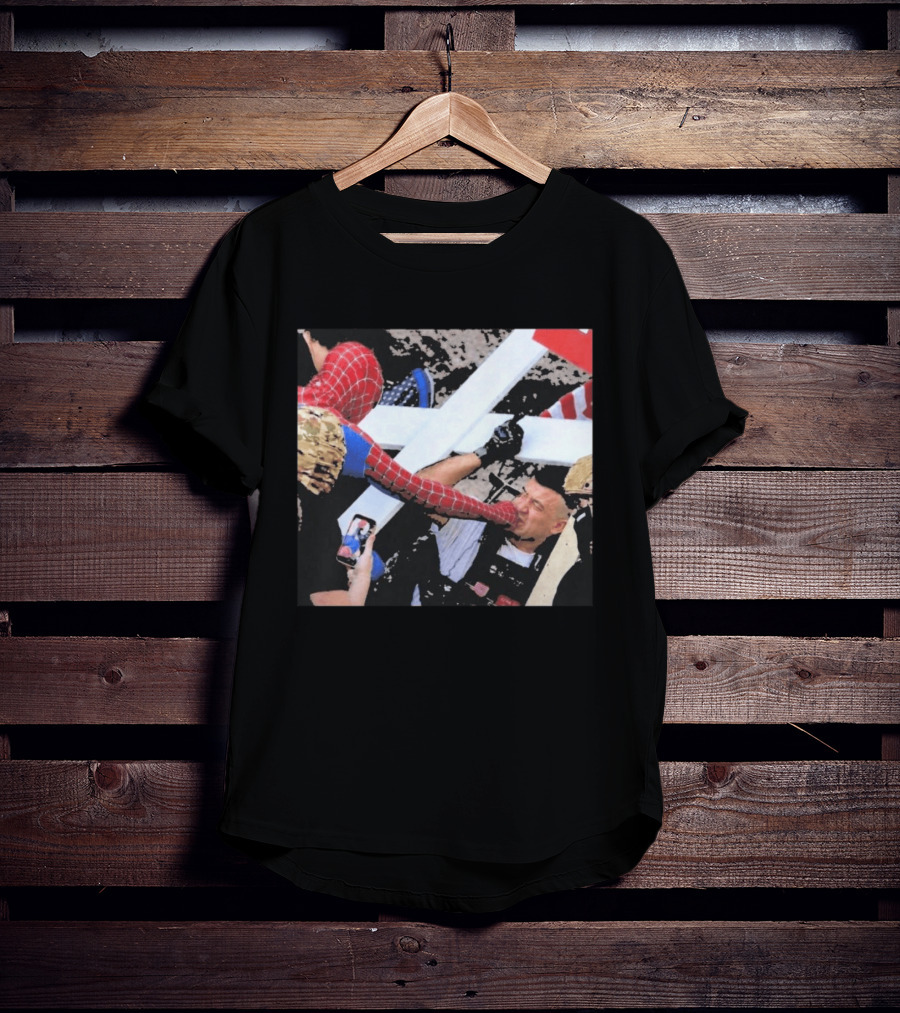 Minneapolis Spiderman Punching Police Protest Scene T-Shirt