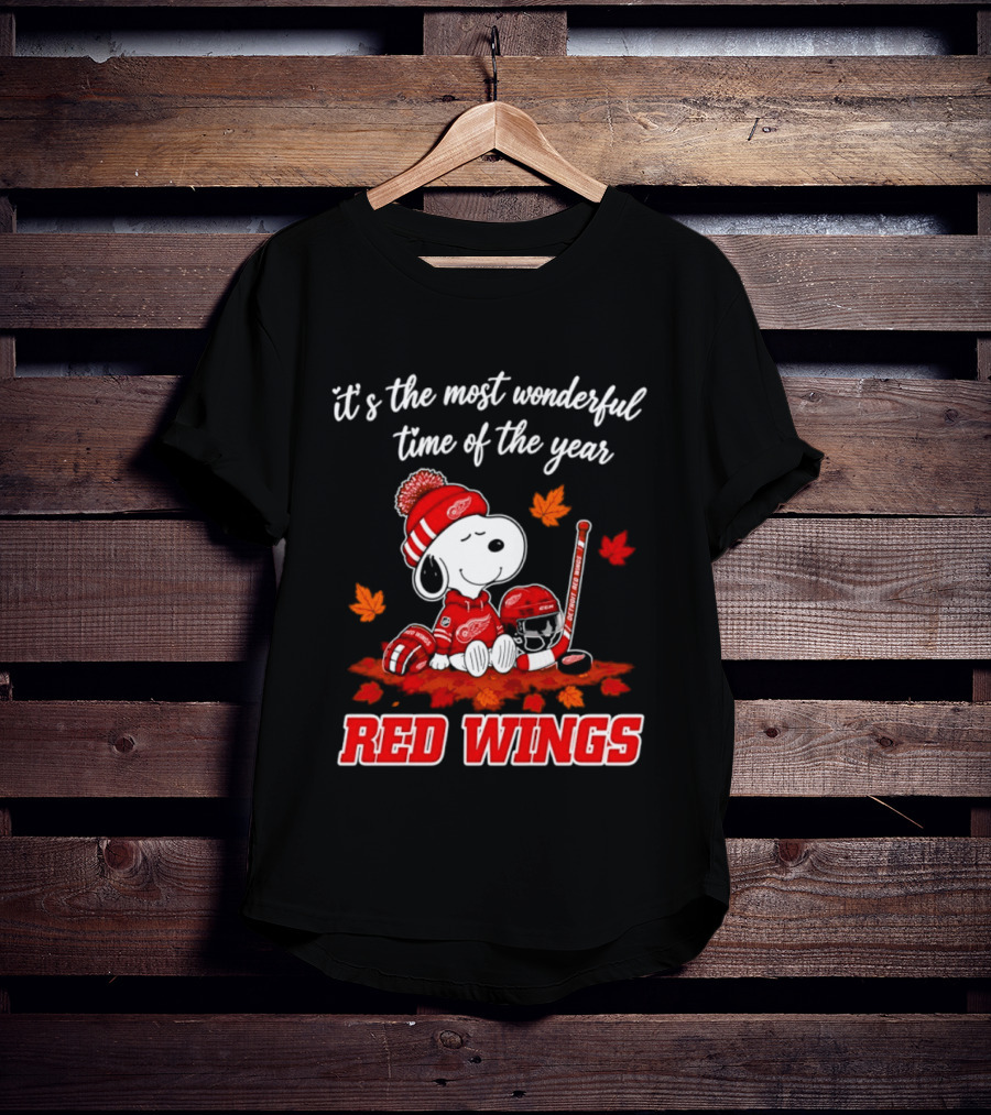 It's The Most Wonderful Time Of The Year Detroit Red Wings Snoopy Halloween 2026 T-Shirt
