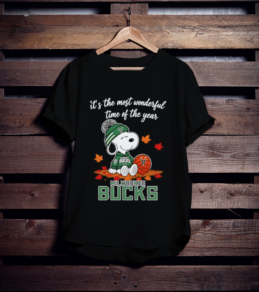 Milwaukee Bucks Snoopy 2026 It's The Most Wonderful Time Of The Year Halloween T-Shirt