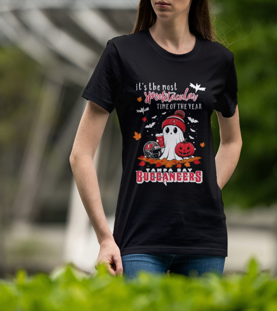 Tampa Bay Buccaneers Halloween Ghost 2026 Spooktacular Time Of The Year T-Shirt