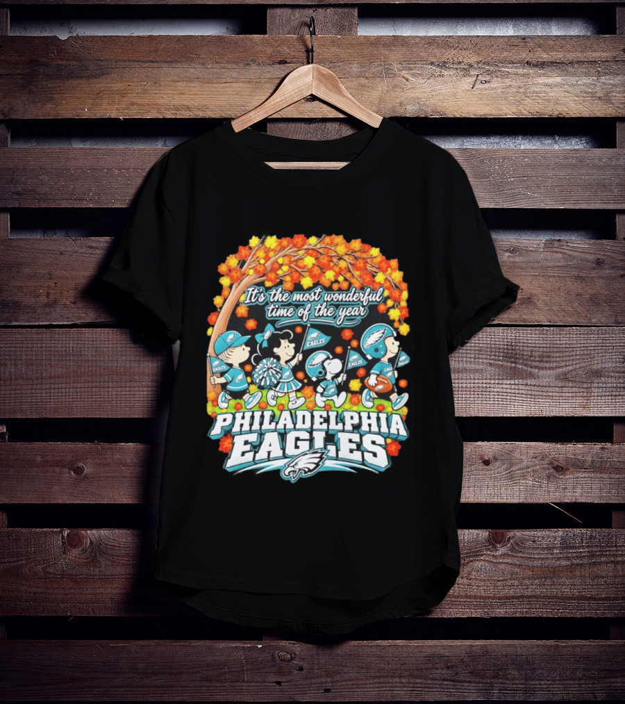 Philadelphia Eagles Peanuts Characters Autumn It's The Most Wonderful Time Of The Year T-Shirt