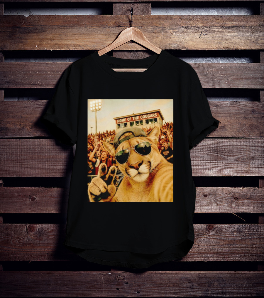 Cougar Selfie Home Of The Cougars Game Day Crowd T-Shirt