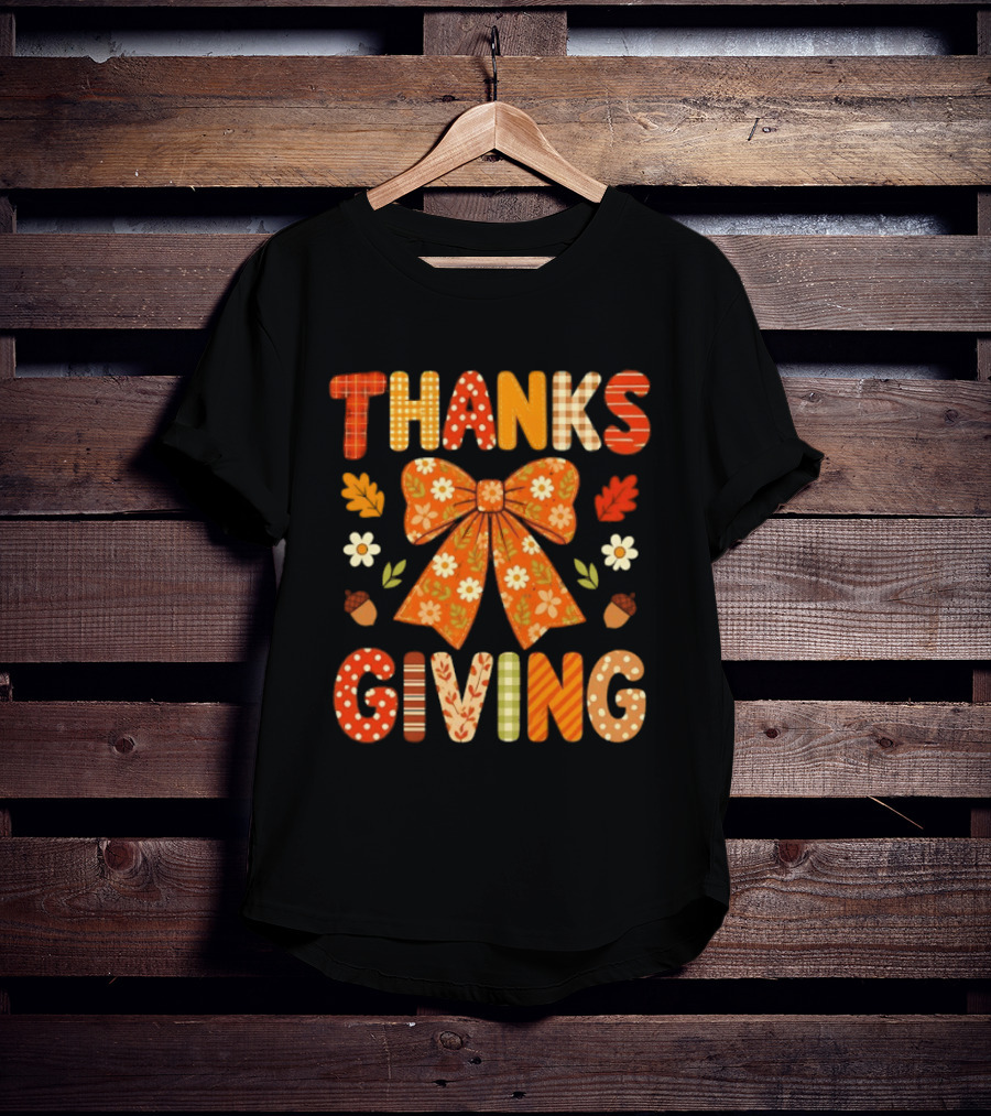 Thanksgiving Floral Bow With Autumn Acorns And Leaves T-Shirt