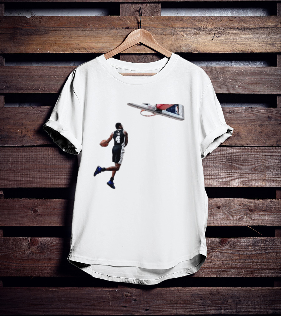 DeAaron Fox Dunk Action Sacramento Kings Basketball NBA T-Shirt