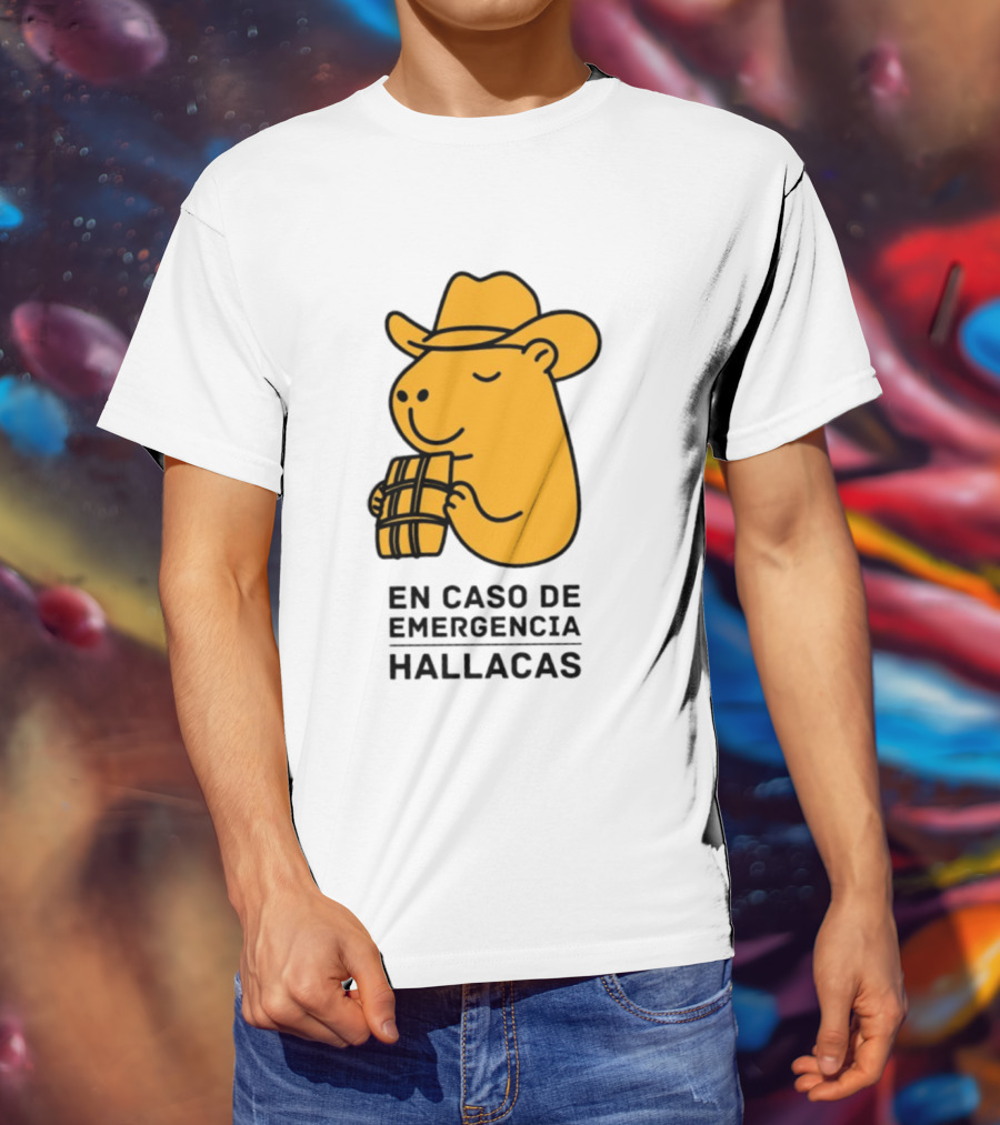 En Caso De Emergencia Hallacas Capybara Cowboy Hat T-Shirt