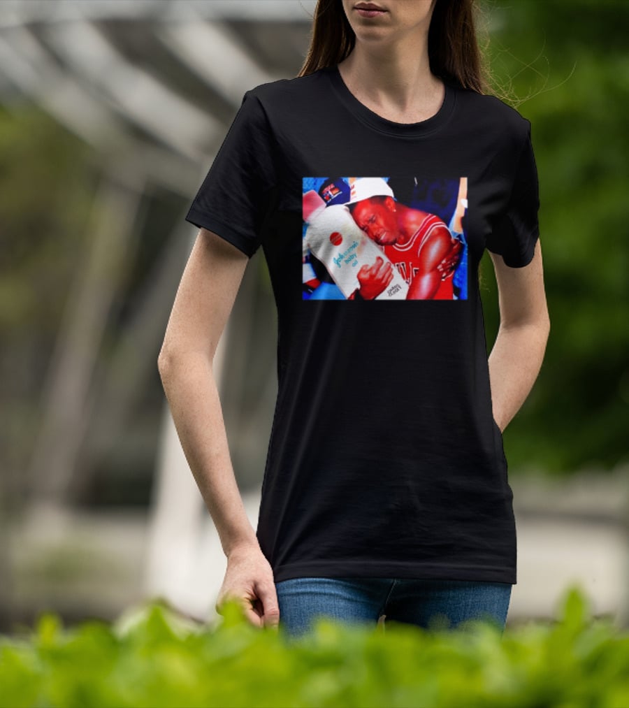 Sean Diddy Combs Johnson's Baby Oil Chicago Bulls Hugging Moment T-Shirt