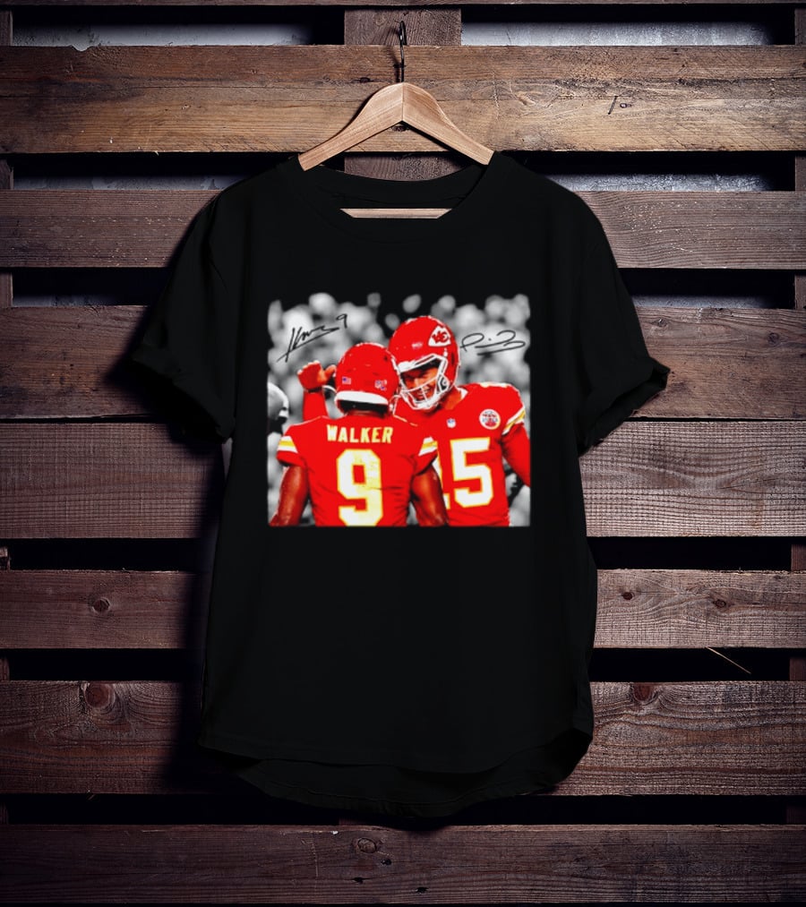 Patrick Mahomes Kenneth Walker III Kansas City Chiefs Player Signatures T-Shirt