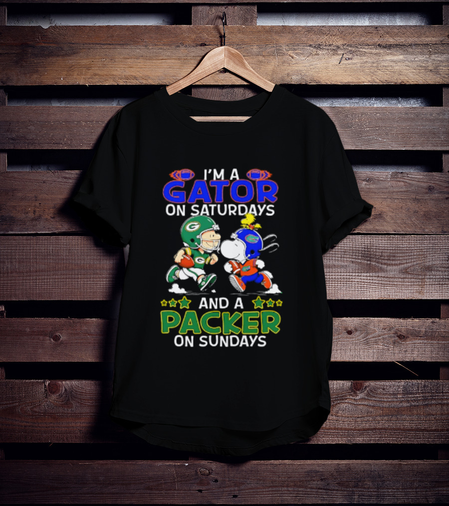 I'm A Gator On Saturdays And A Packer On Sundays Peanuts Football Charlie Brown Snoopy T-Shirt