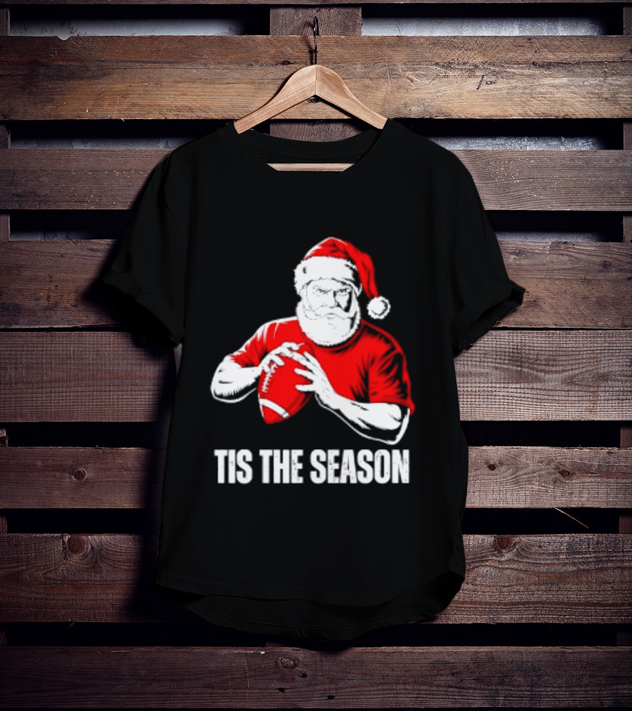 Santa Claus Playing Football Tis The Season Christmas 2026 T-Shirt