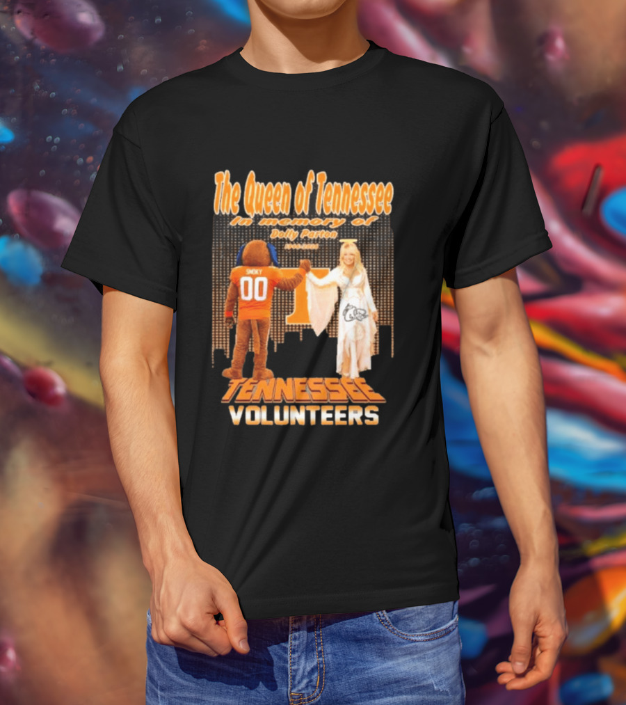 The Queen Of Tennessee In Memory Of Dolly Parton Smoky Tennessee Volunteers 1946 2026 T-Shirt
