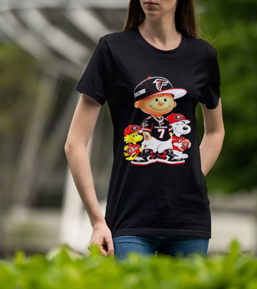 Charlie Brown Snoopy Woodstock Atlanta Falcons Georgia Bulldogs Football Fan Gear T-Shirt