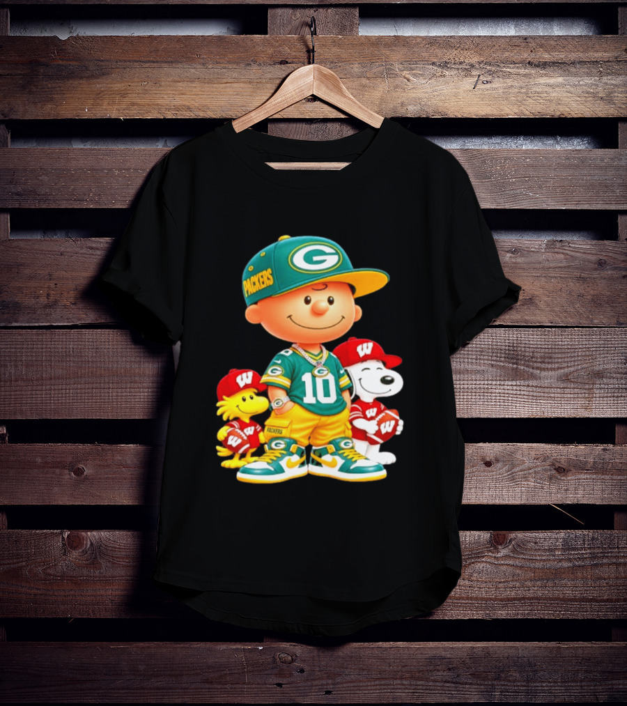 Charlie Brown Snoopy Woodstock Green Bay Packers Wisconsin Badgers Sports Fan Gear T-Shirt