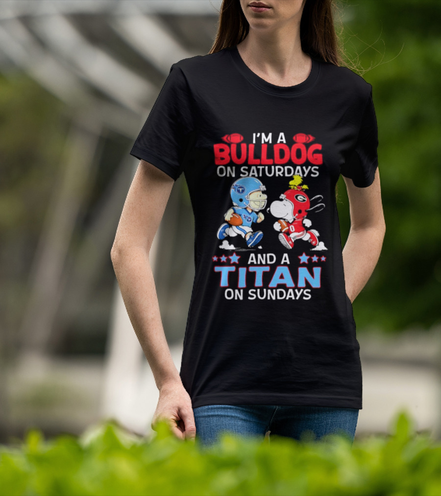 I'm A Bulldog On Saturdays And A Titan On Sundays Football Peanuts Characters T-Shirt