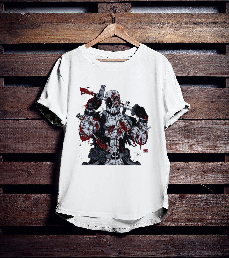 Deadpool Battle Damaged Bloody Swords Katana Gunner Comics Hero T-Shirt
