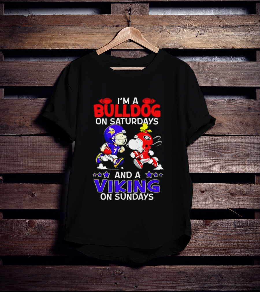 I'm A Bulldog On Saturdays And A Viking On Sundays Football Peanuts T-Shirt