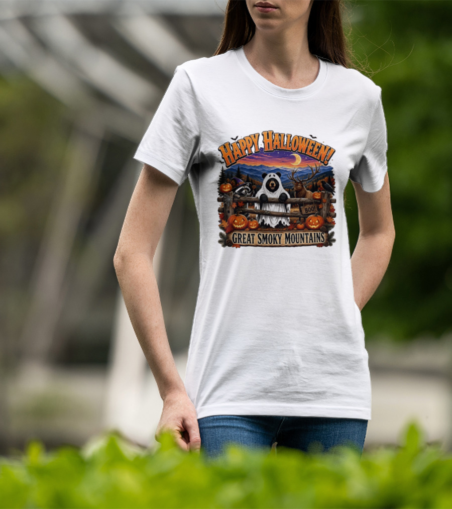 Happy Halloween Boo Great Smoky Mountains Bear Raccoon Deer T-Shirt