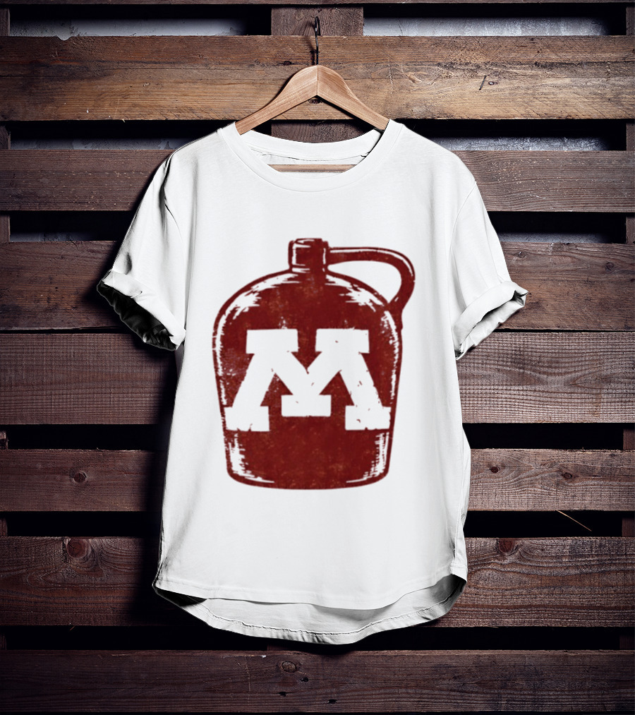 Minnesota Golden Gophers Football Jug M T-Shirt
