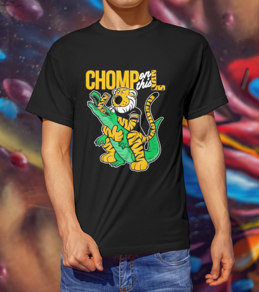 Missouri Chomp On This L Tiger And Alligator Face Off T-Shirt