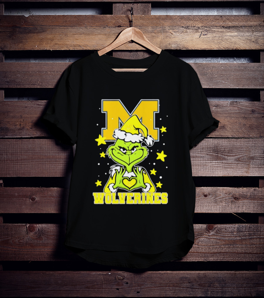 Michigan Wolverines Grinch Love Hands Christmas Football 2026 T-Shirt