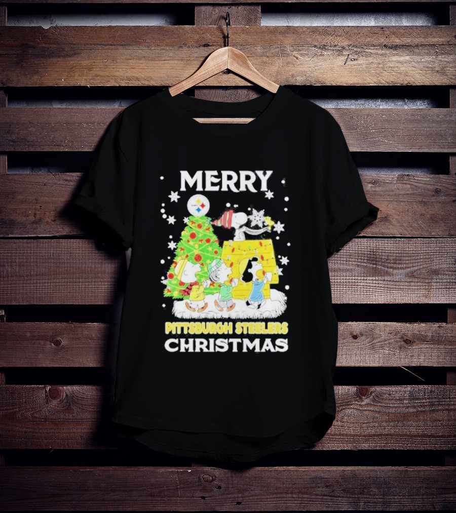 Merry Christmas 2026 Pittsburgh Steelers Peanuts Tree And Snoopy T-Shirt