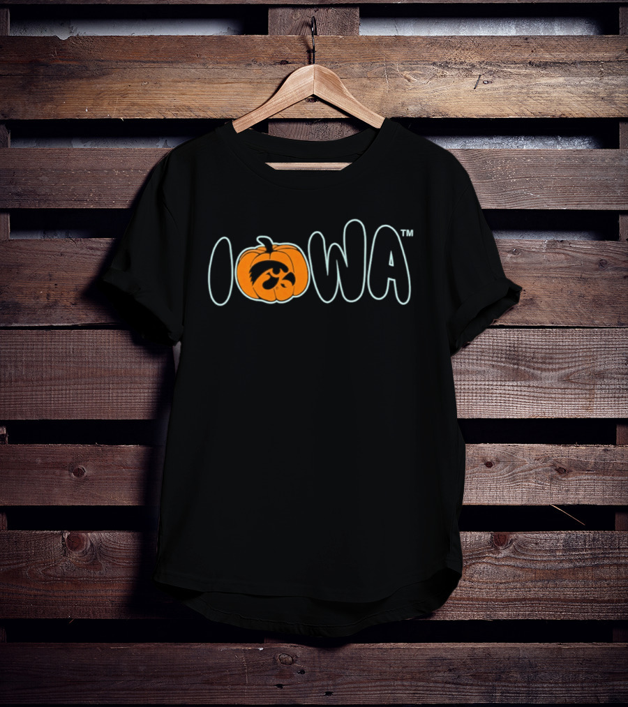 Iowa Hawkeyes Pumpkin Halloween 2026 Triblend T-Shirt