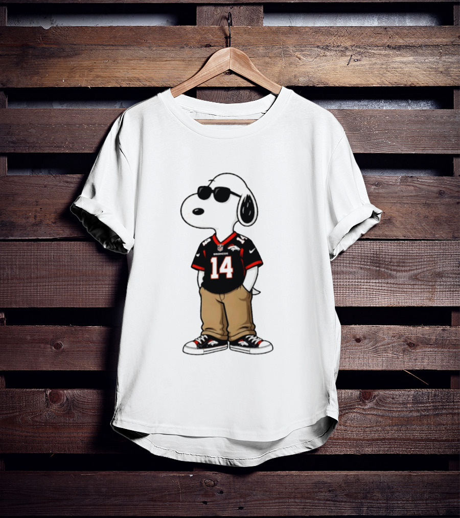 Denver Broncos Snoopy 2026 Football Wearing Sunglasses T-Shirt