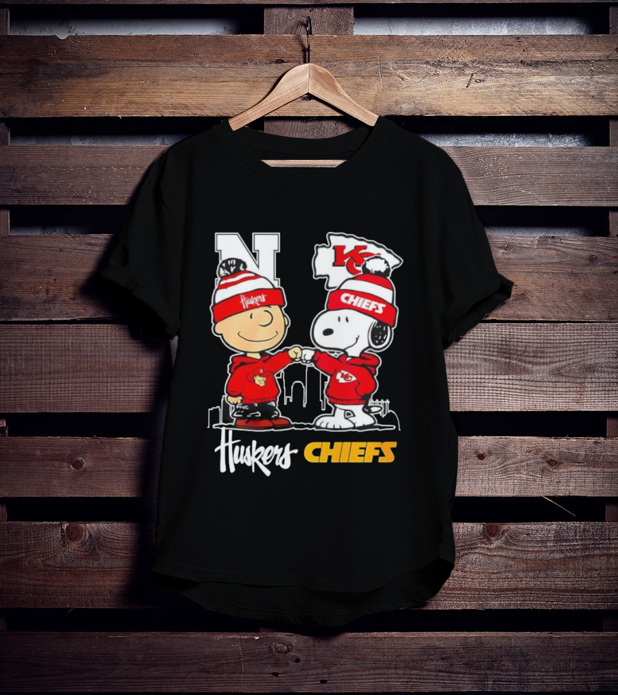 Peanuts Characters Huskers Chiefs Kansas City Snoopy Woodstock Fist Bump T-Shirt