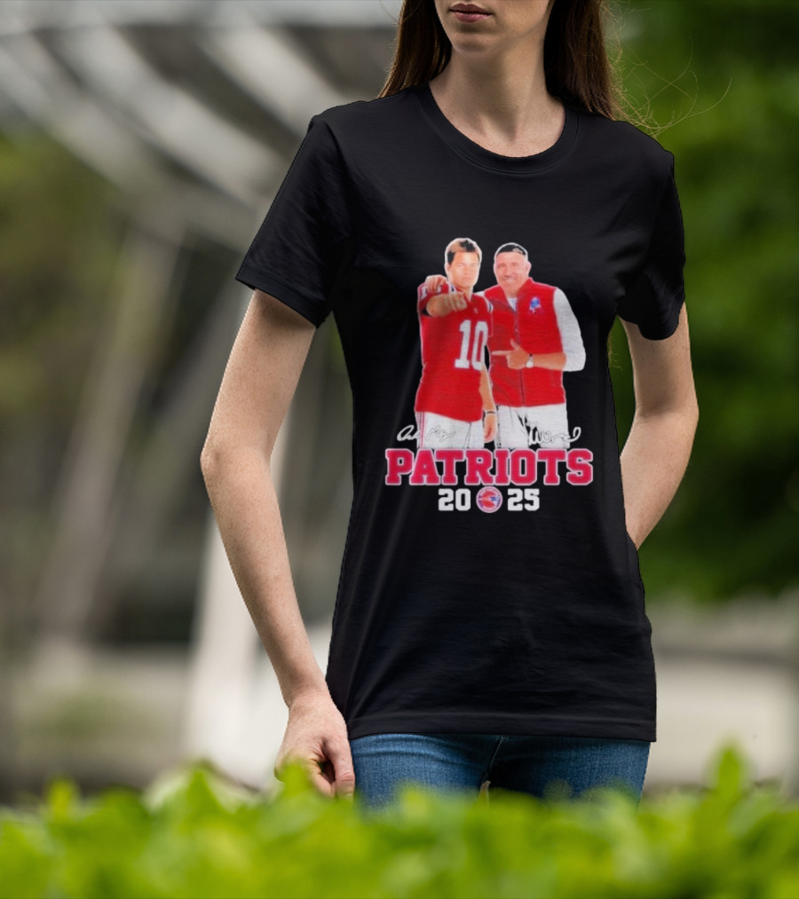 Mike Vrabel Drake Maye Patriots 2025 Signatures T-Shirt